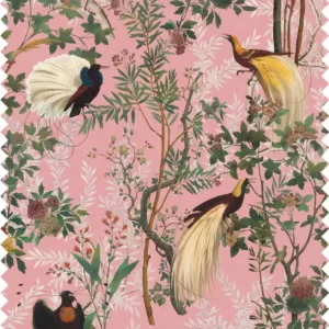 Een prachtig ontwerp met een roze gebloemde achtergrond en heel veel kleurrijke accenten van fazanten van verschillende soorten.